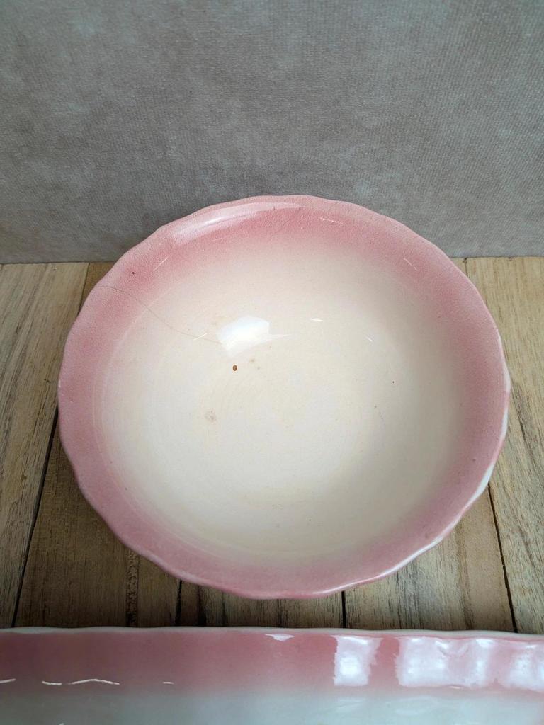 Ancien ensemble de toilette en terre de fer Longchamp rose