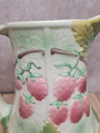 Pichet barbotine Saint-clément décor fraises 🍓 | pièce ancienne