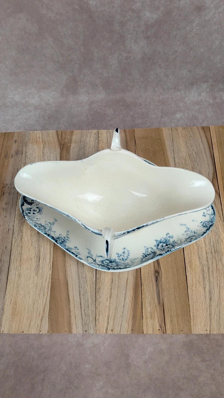 Saucière ancienne Boulenger & Cie – modèle Derby, terre de fer – Choisy-le-roi