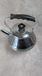 Cafetière vintage en inox et bakélite