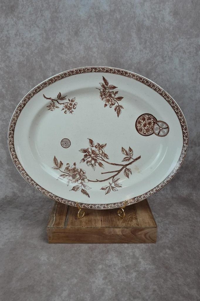 Grand plat ancien ovale 🌿 Terre de fer – Grand Dépôt Paris – Xixᵉ