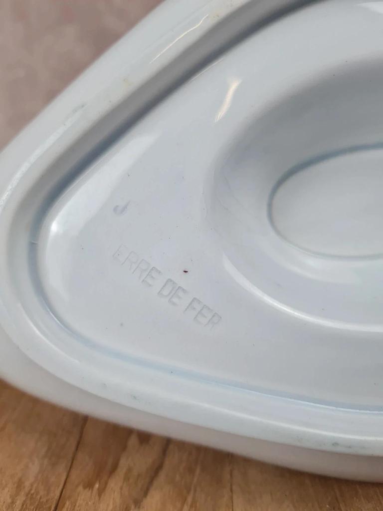 🌿 Élégante saucière ancienne en terre de fer 🌿
