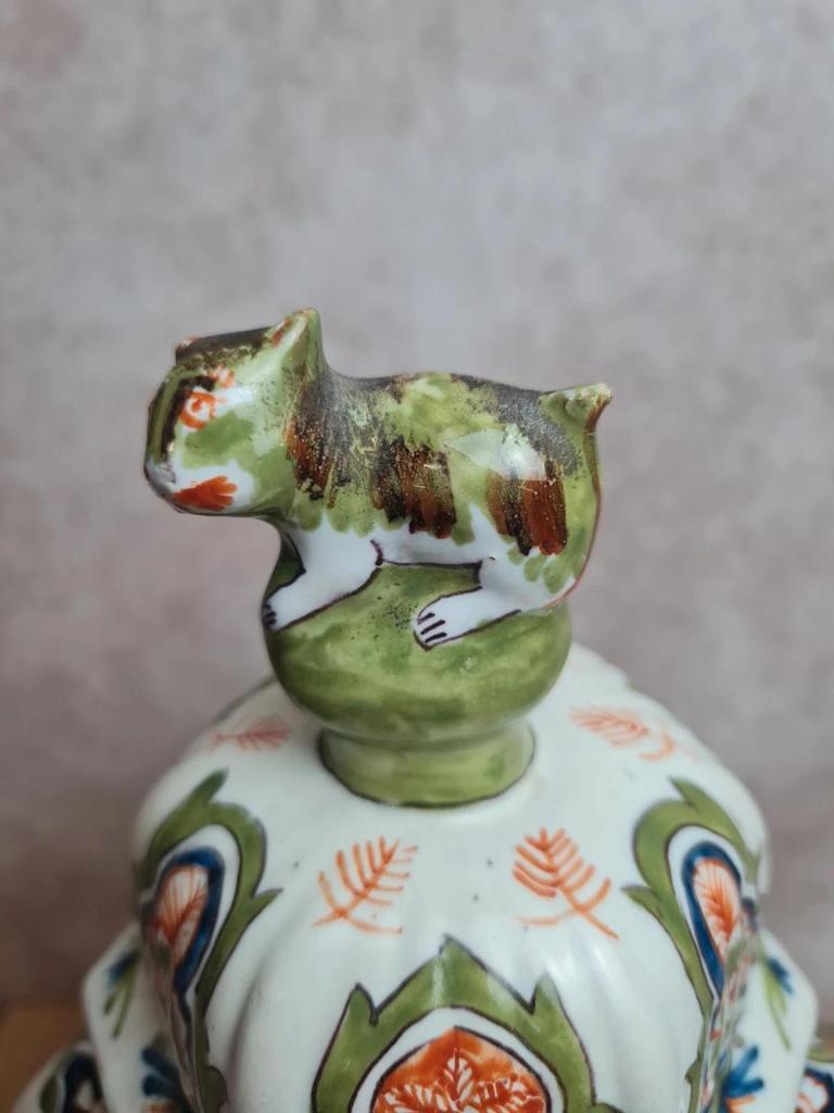 Potiche couverte ancienne faïence Desvres Fourmaintraux Xixe décor chinoiserie chien de Fô
