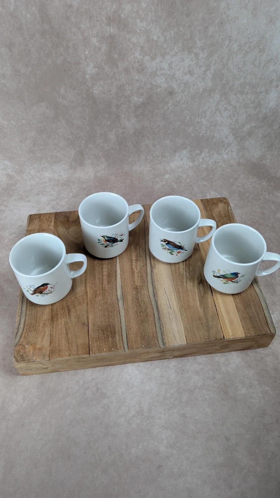 Lot de 4 tasses vintage monopoli – motifs oiseaux