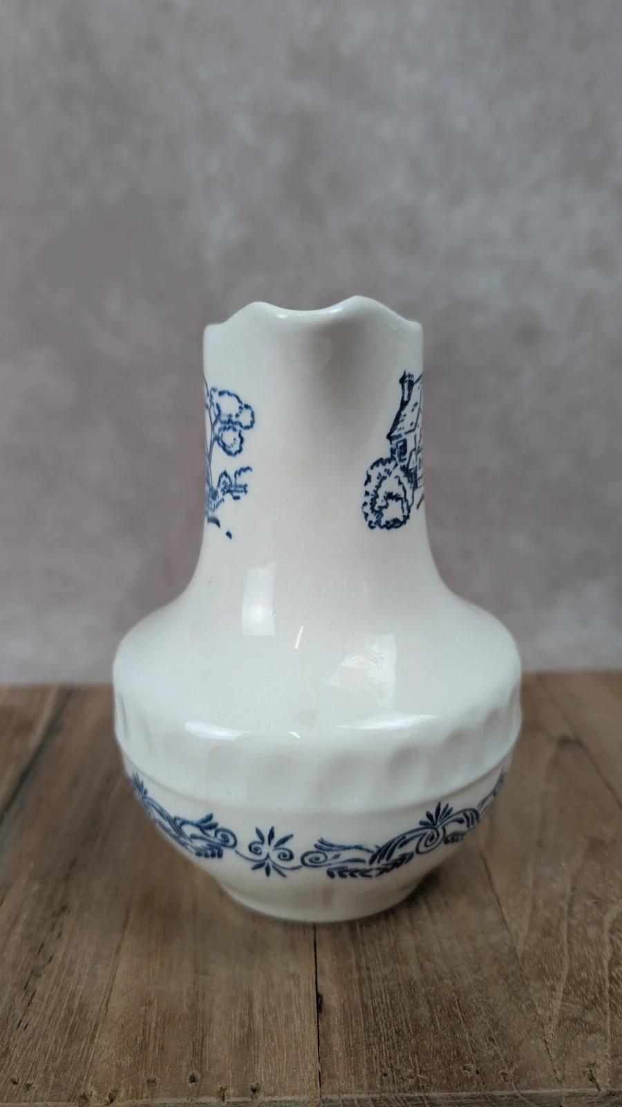 Ancien pot à lait Gien décor bleu