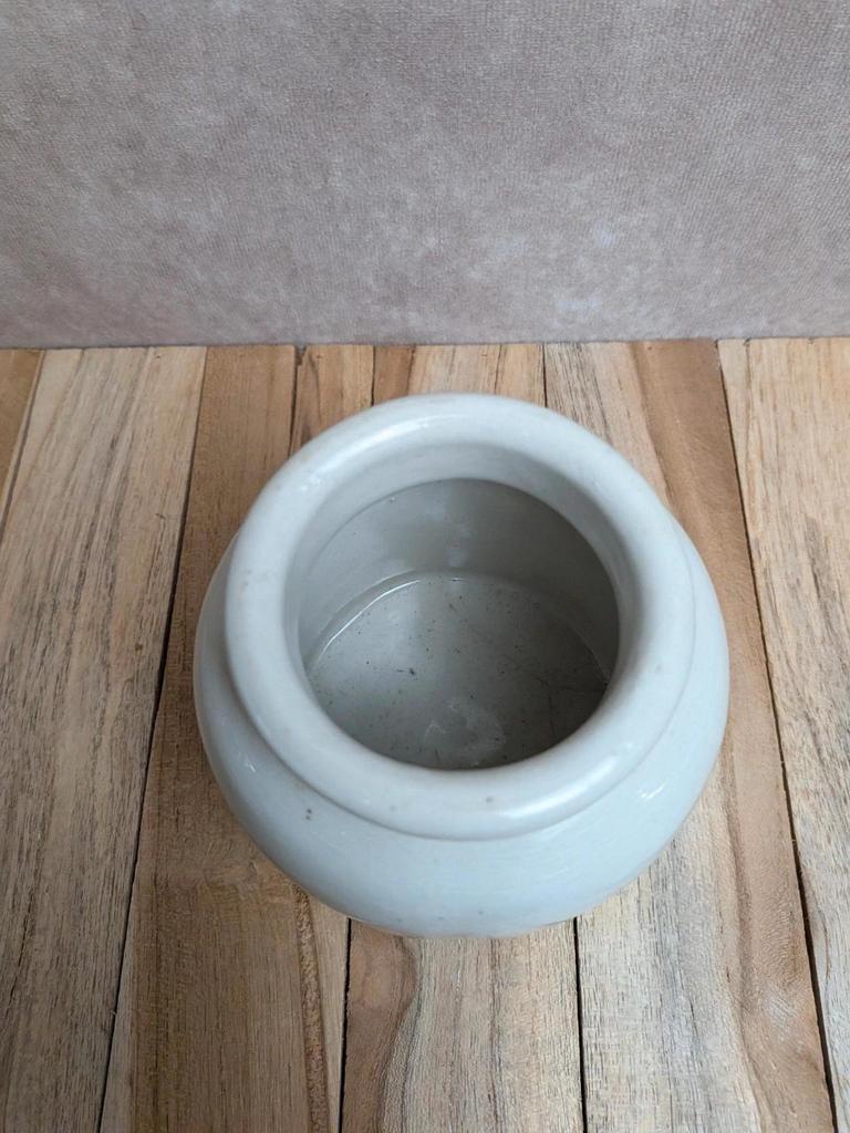 Ancien pot en grès émaillé