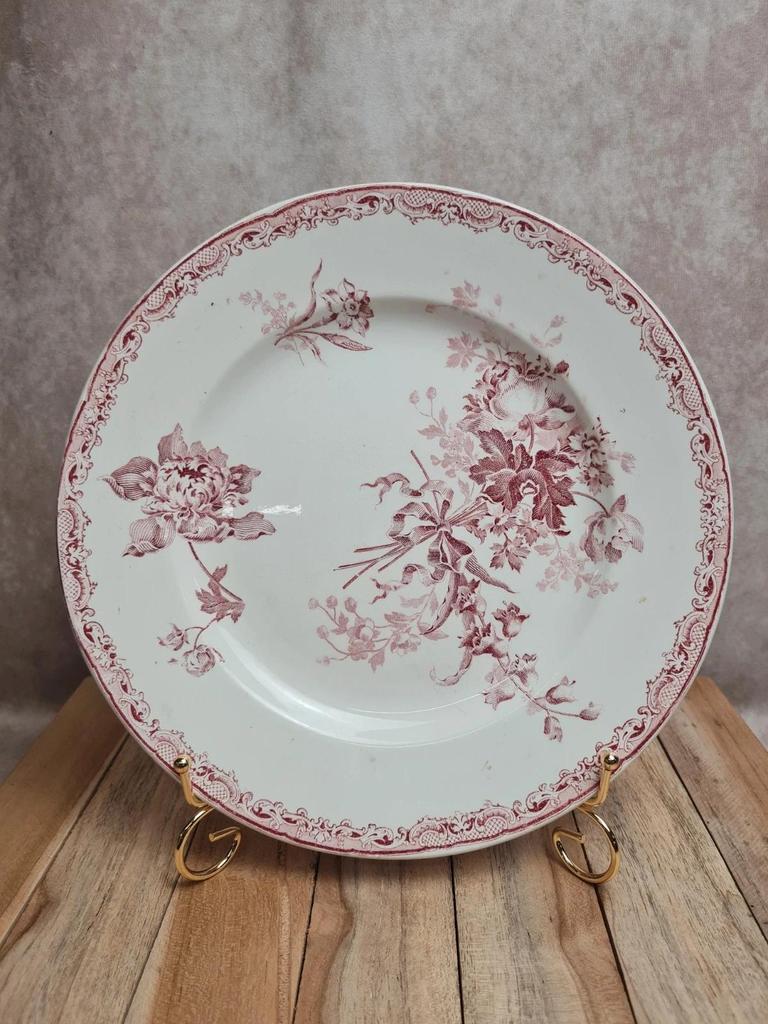 Plat rond vintage Sarreguemines Fontanges rouge – Terre de fer ancienne 🌿