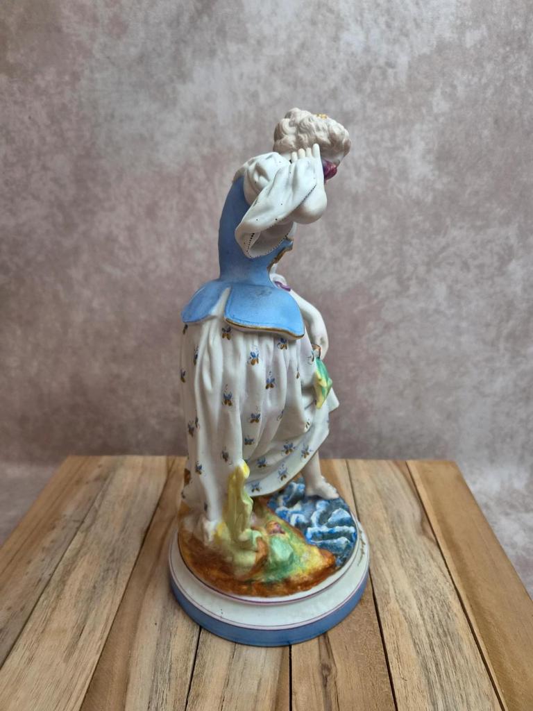 Grande statue en biscuit polychrome Mauger & Letu Isle-adam Xixe femme romantique