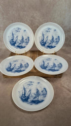 Charmant lot de 5 assiettes Arcopal décor “bateaux” bleu