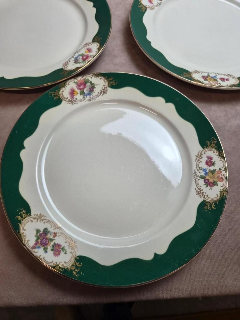 Lot 7 assiettes plates Digoin Sarreguemines Champagne – Porcelaine opaque vintage