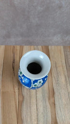 Petit vase chinois bleu décor fleurs de cerisier