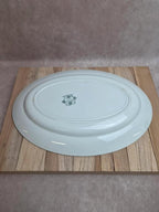Plat ovale Saint-amand modèle Anémone – Terre de fer ancienne