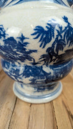 Vase chinois bleu et blanc anses sculptées décor paysage