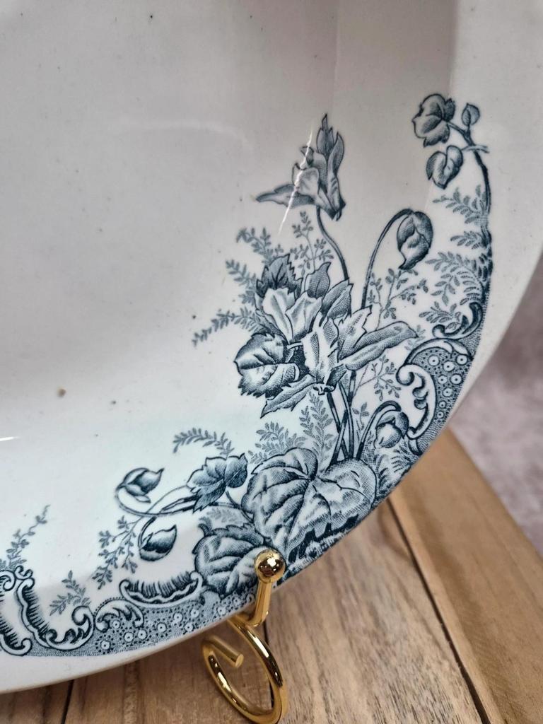 Grand plat creux Terre de Fer Clairefontaine Cyclamens 29 cm ancien