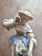 Grande statue en biscuit polychrome Mauger & Letu Isle-adam Xixe femme romantique