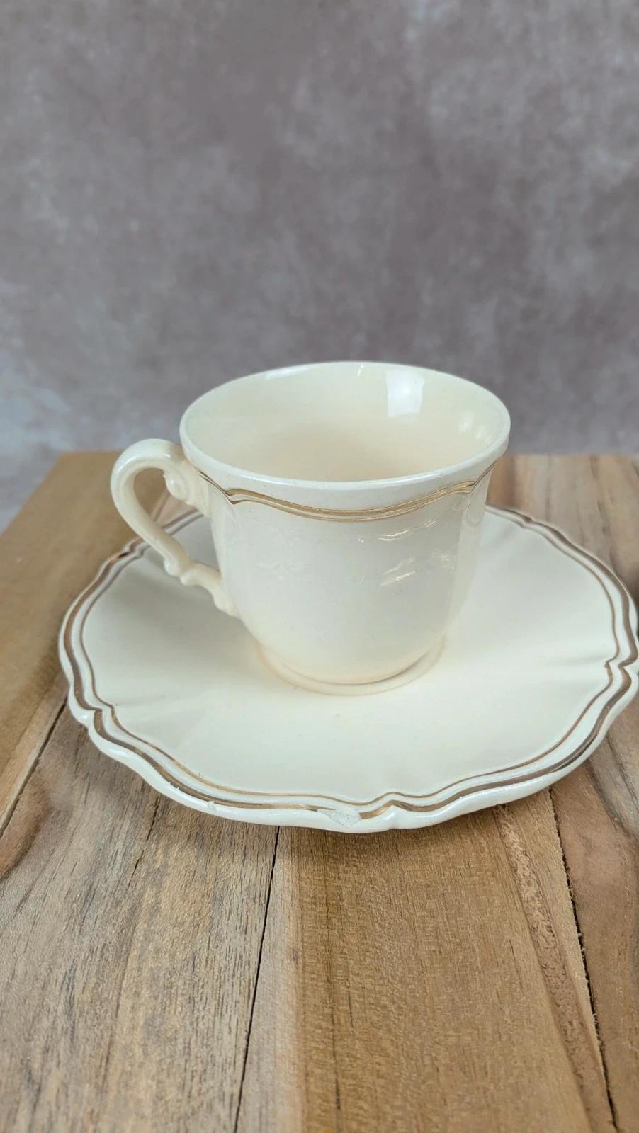 Lot de 2 tasses et 2 soucoupes anciennes Sarreguemines