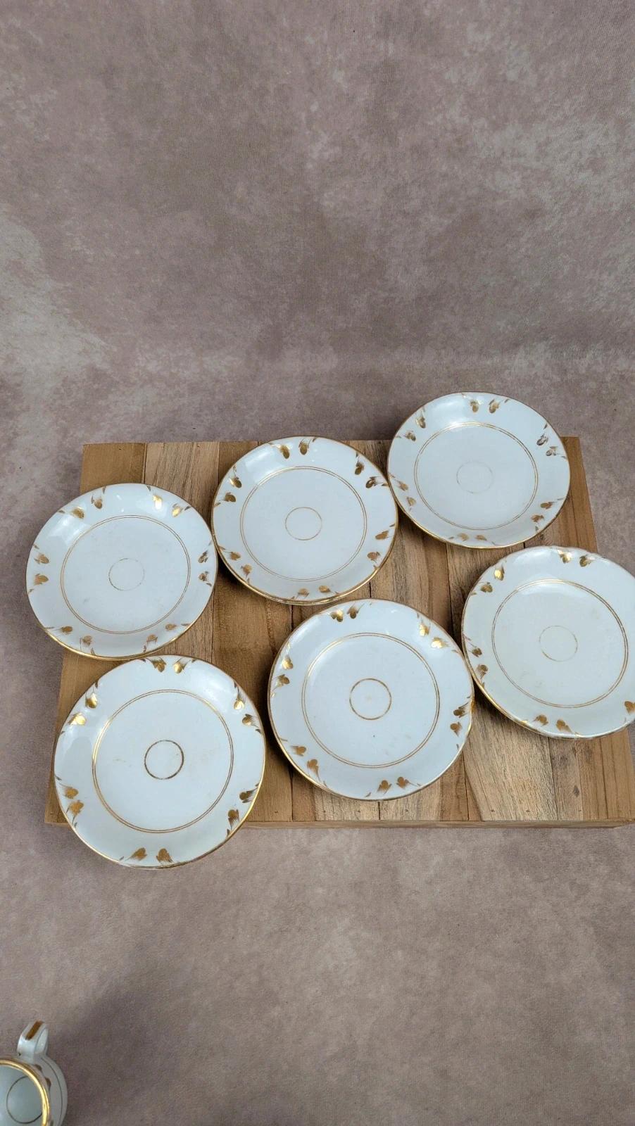 Lot de 6 tasses anciennes Vieux Paris et leurs 6 soucoupes dorées