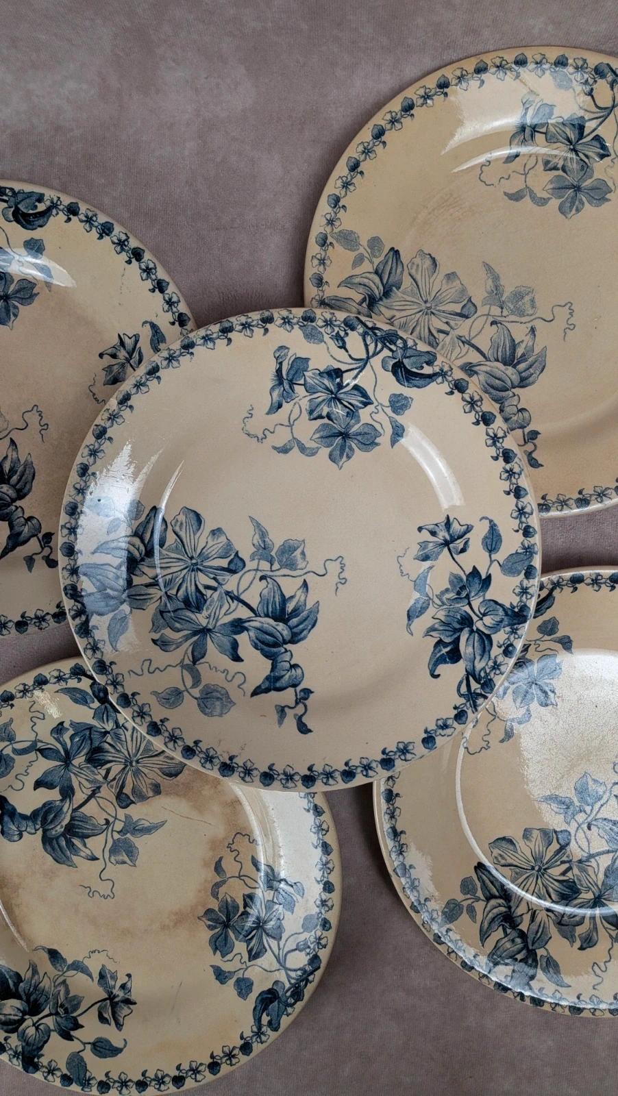 Lot de 5 assiettes plates anciennes Vieillard & Cie Bordeaux, décor Clématite