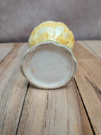 Petit cache-pot en barbotine forme tulipe vintage