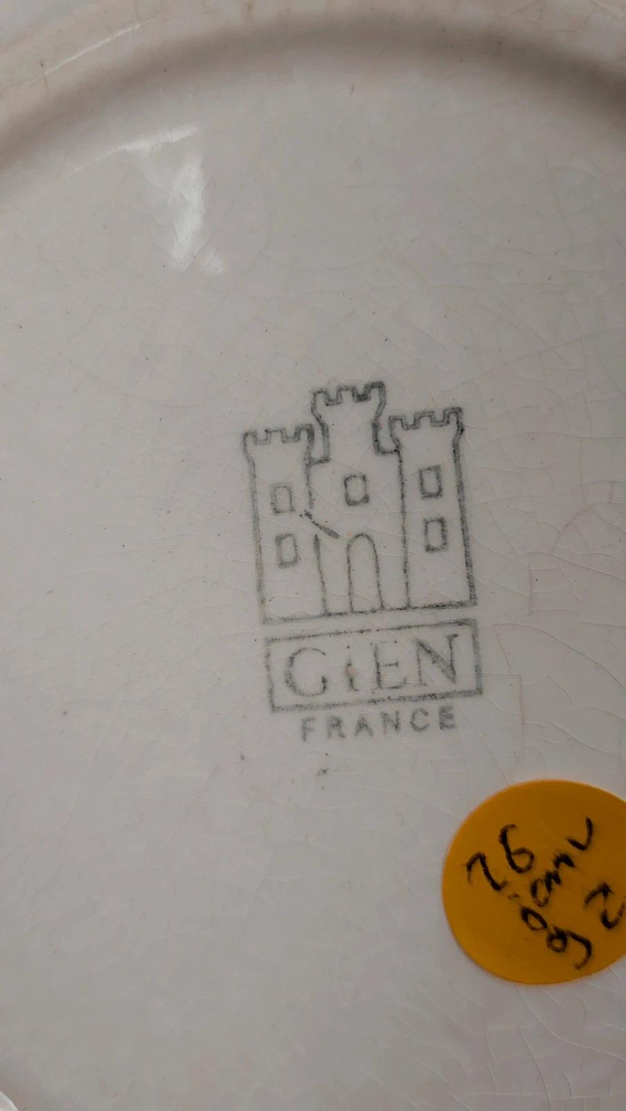 Assiette ancienne Gien modèle Althéa