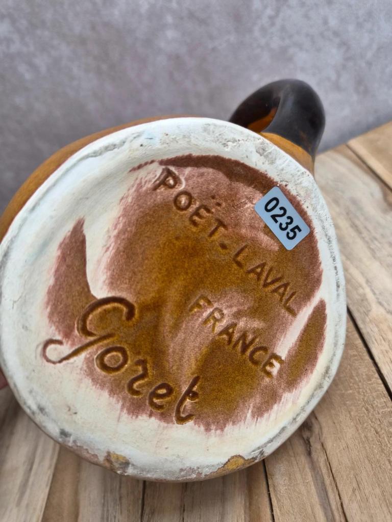 Pichet zoomorphe Goret Poët-laval – barbotine vintage – cochon