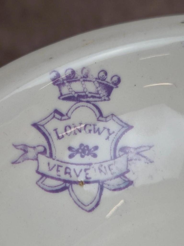 Grand compotier Longwy Verveine en Terre de fer – ancien