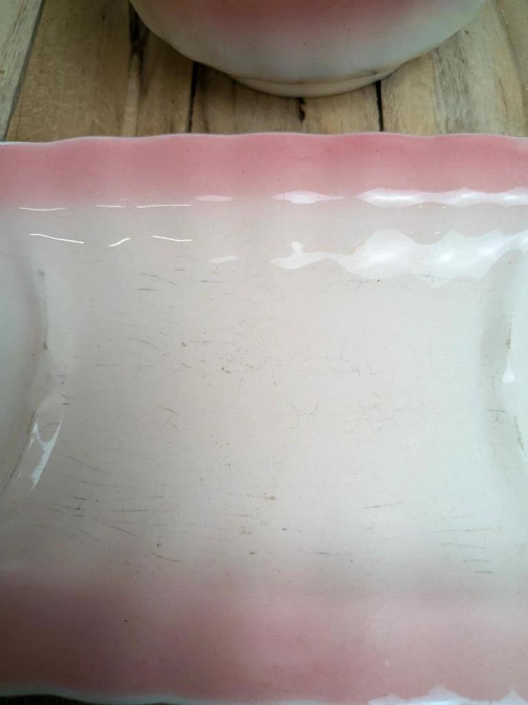 Ancien ensemble de toilette en terre de fer Longchamp rose