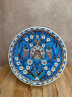 Assiette artisanale en céramique émaillée décor floral oriental