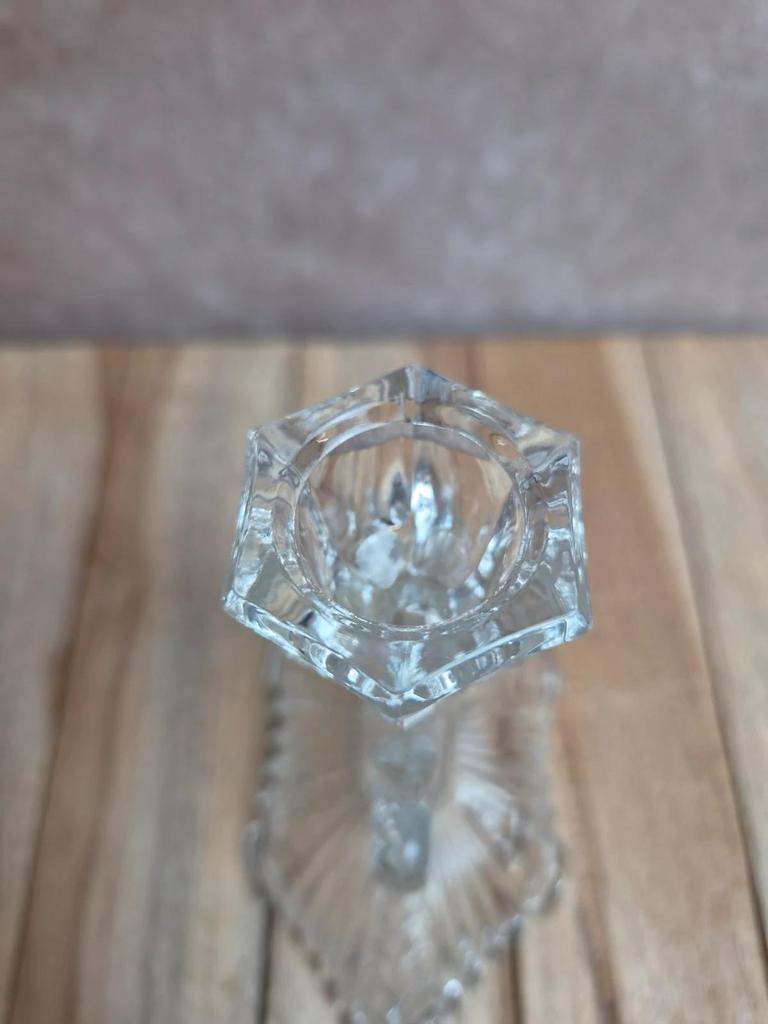 Bougeoir ancien en verre moulé pressé – décor Art déco