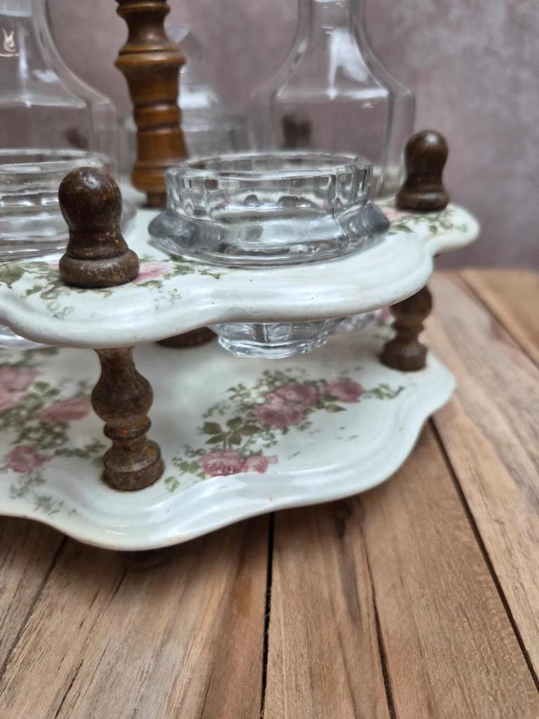 Serviteur ancien à huile, vinaigre & condiments Salins – terre de fer & verre – décor floral
