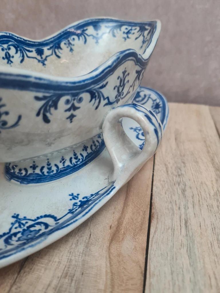 Saucière ancienne Jules Vieillard Bordeaux – modèle Moustiers – Terre de fer bleue 💙