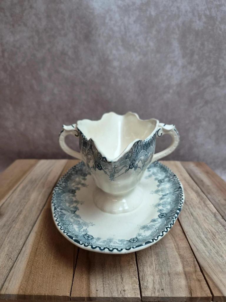 Saucière ancienne Hippolyte Boulenger Choisy-le-roi – Modèle Henriette – Terre de Fer