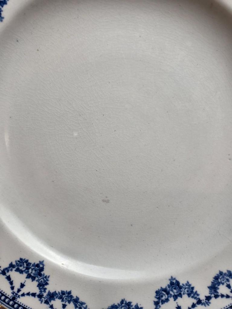 Assiette ancienne anglaise Crescent Ware Empire England décor bleu guirlandes
