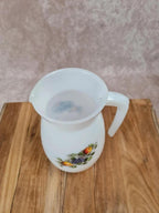 🫗 Joli pichet vintage Arcopal en verre opalin blanc – motif poires et raisins 🍐🍇