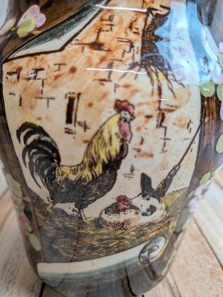 Pot de fleurs ancien en barbotine Théodore Lefront – coq et poule – Xixe