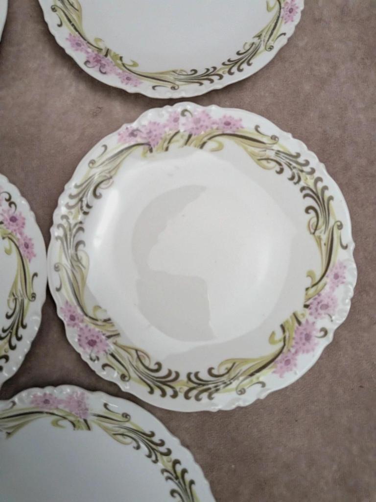 Lot de 5 assiettes à dessert Limoges en porcelaine décor Art nouveau