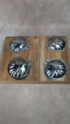 Lot de 4 coupelles anciennes en inox – forme coquille saint jacques