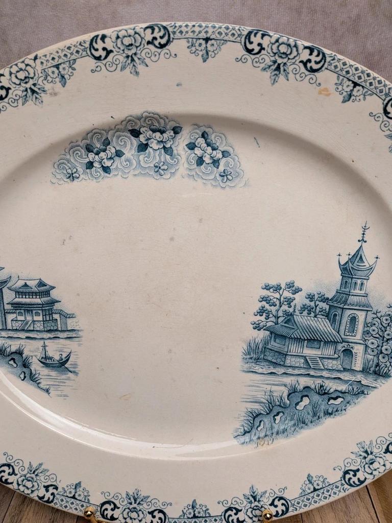 Plat ovale ancien Terre de fer Hb&c modèle Saïgon décor asiatique