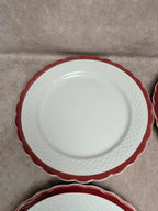 Lot de 4 grandes assiettes anciennes faïence liseré rouge festonné