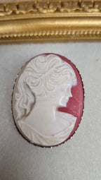 Broche camée vintage rose profil femme