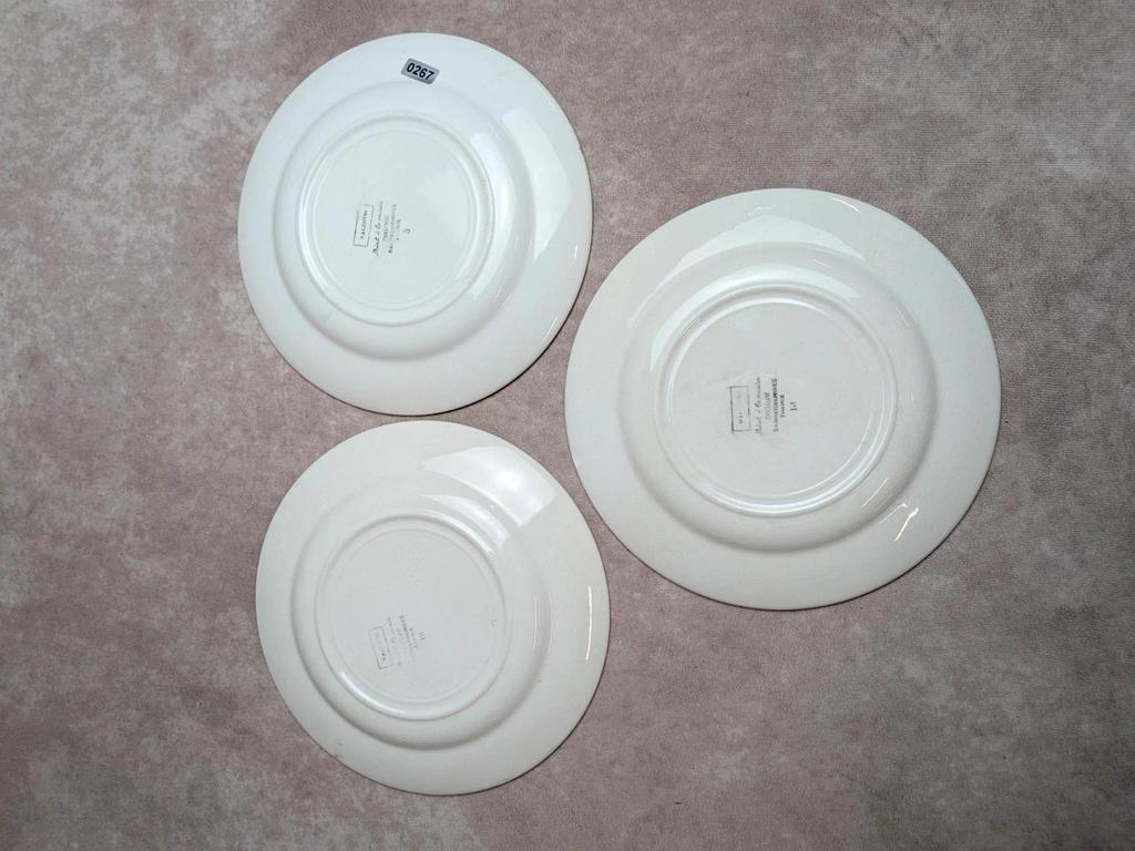 Lot de 3 assiettes à dessert Terre de fer Digoin Sarreguemines Valentin peintes à la main