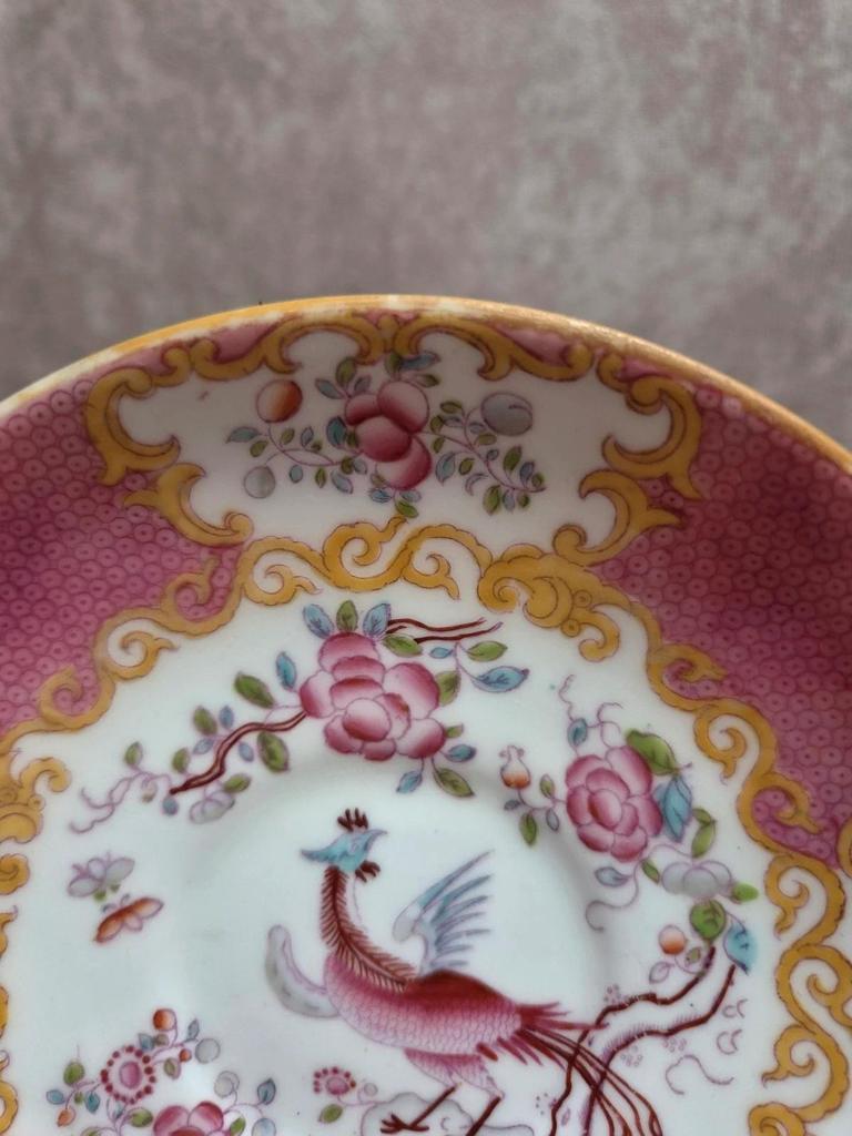 Sous-tasse ancienne Minton English Porcelain – décor oiseaux & fleurs roses – anglaise