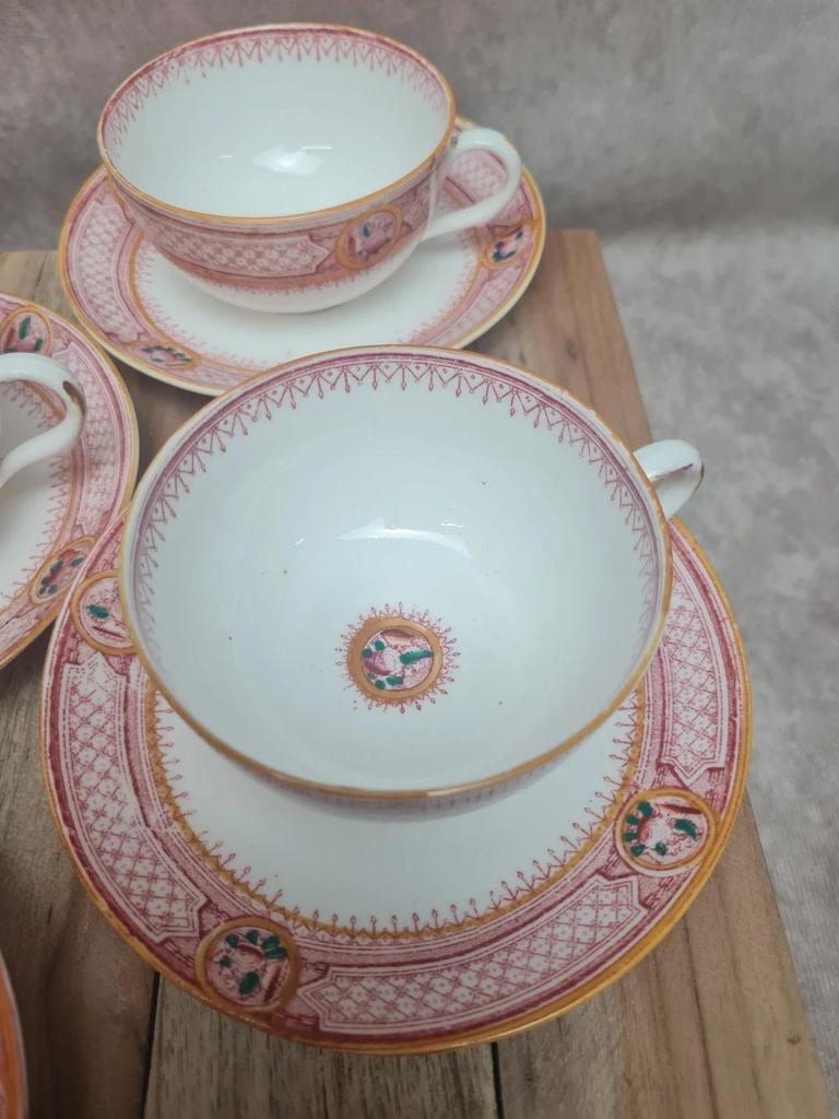 Service ancien 6 tasses porcelaine, Grand Dépôt Émile Bourgeois Paris