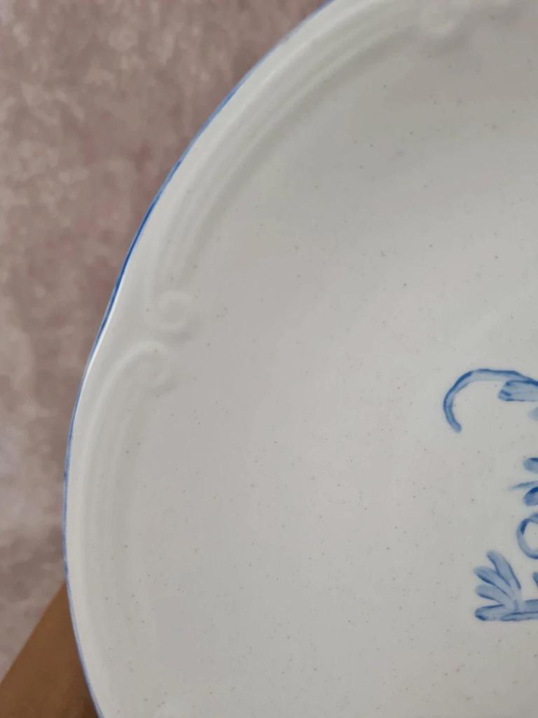 Assiette ancienne Gien décor bleu – panier fleuri – 24 cm