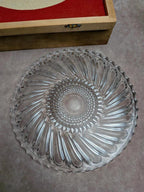 Ensemble vintage dessous de plat et dessous de bouteille en verre dans coffret en bois