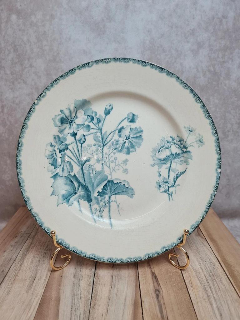 Assiette ancienne Terre de Fer Hb & Cie – modèle Provençal – décor floral vert – 27 cm 🍃