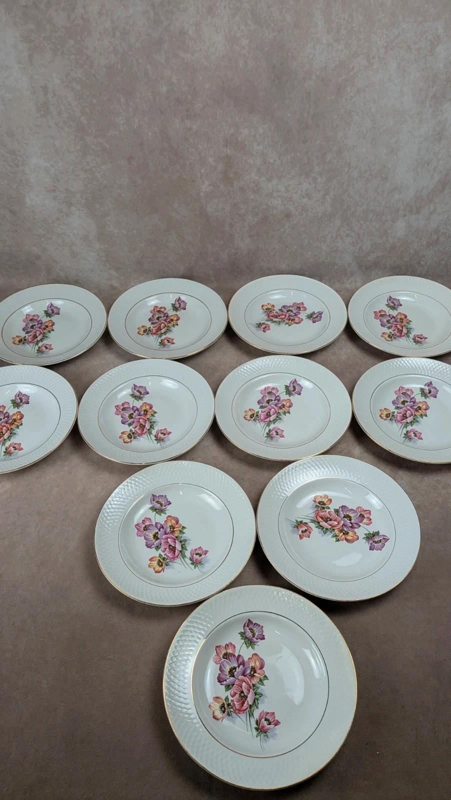 Lot de 11 assiettes creuses Trieste – Moulin des Loups