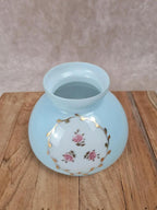 Abat - jour ancien en opaline bleue décor roses 🌸