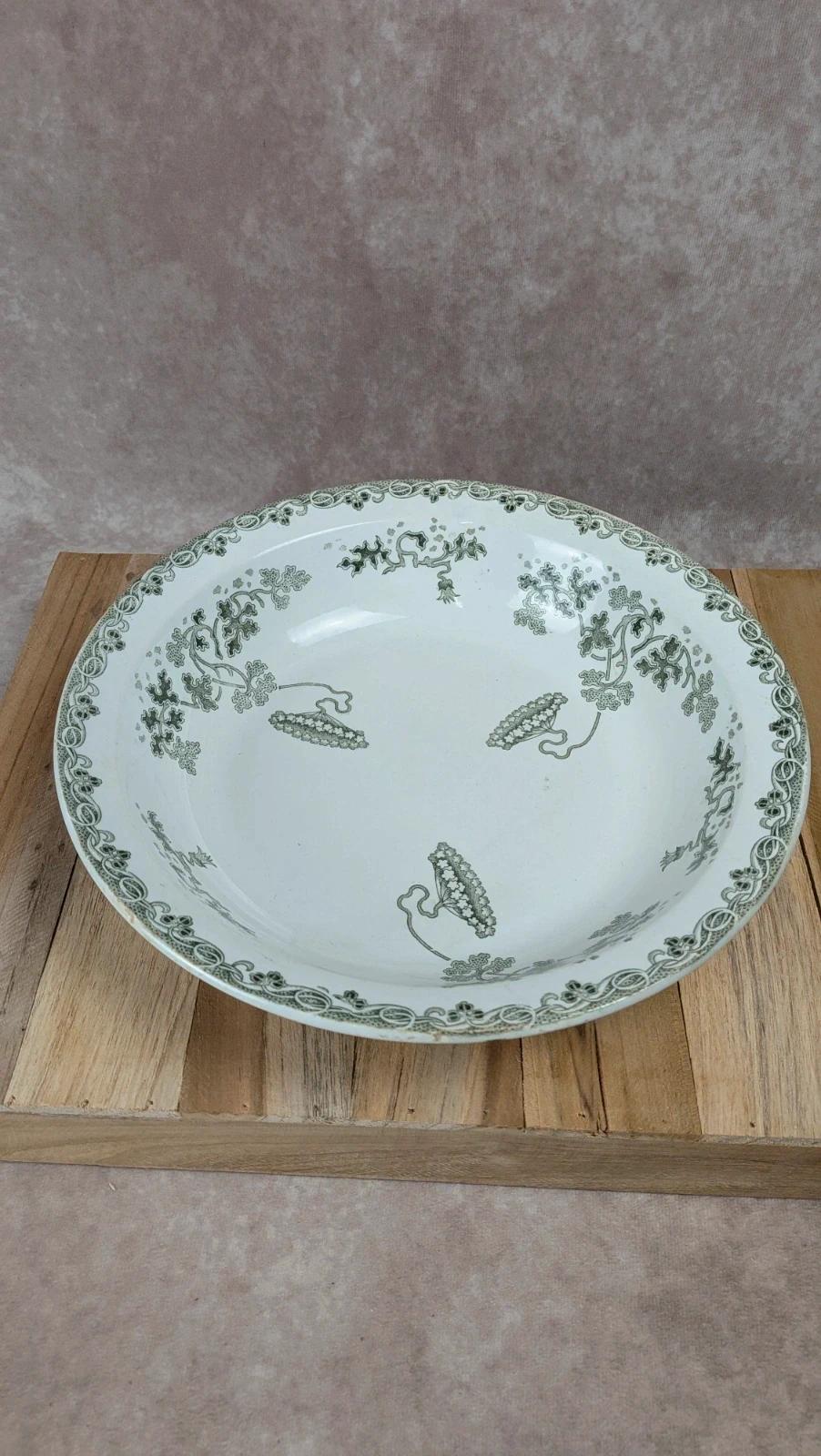 Plat creux ancien Saint-amand – Terre de fer – Modèle Modern Style