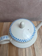 Théière ancienne Terre de Fer Opaque de Sarreguemines – Frise damiers bleus